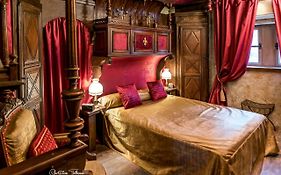 Suite Médiévale, l'Epée du Roi Artur avec escape game